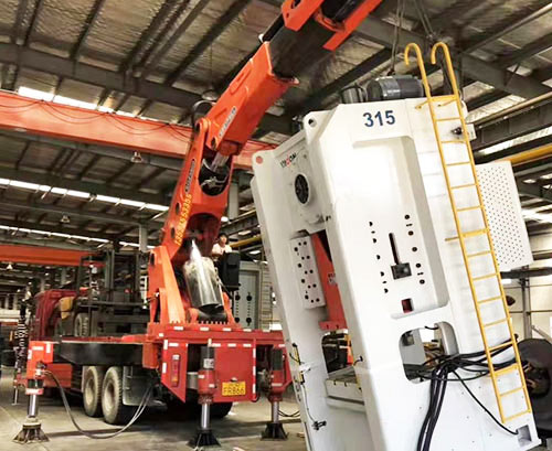 射洪提升工作效率，选择优质折臂吊租赁服务