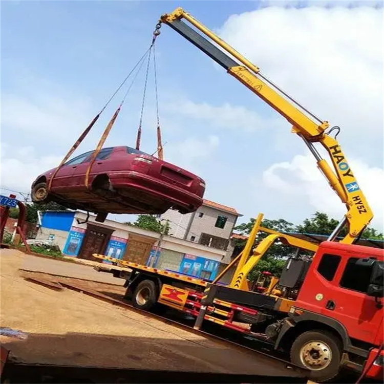 射洪吊车吊汽车的正确方法