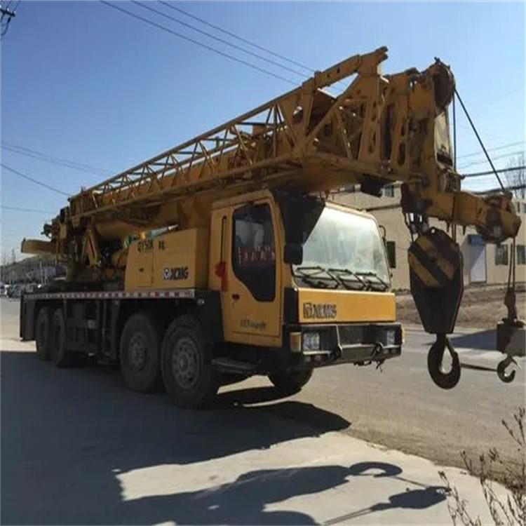 射洪哪里有专业吊车出租